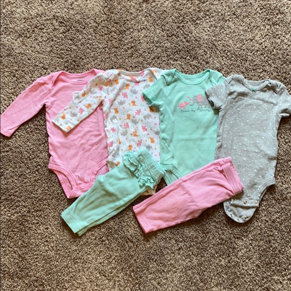 Simple Joys by Carter 6 piece baby clothes (3-6 m)